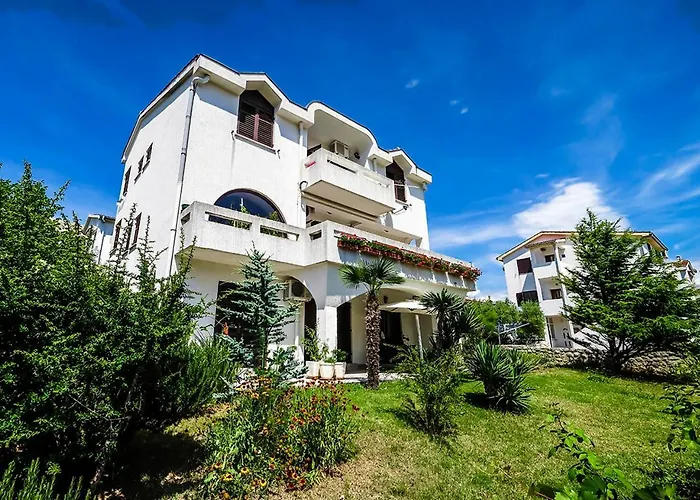 Διαμέρισμα Bozo *